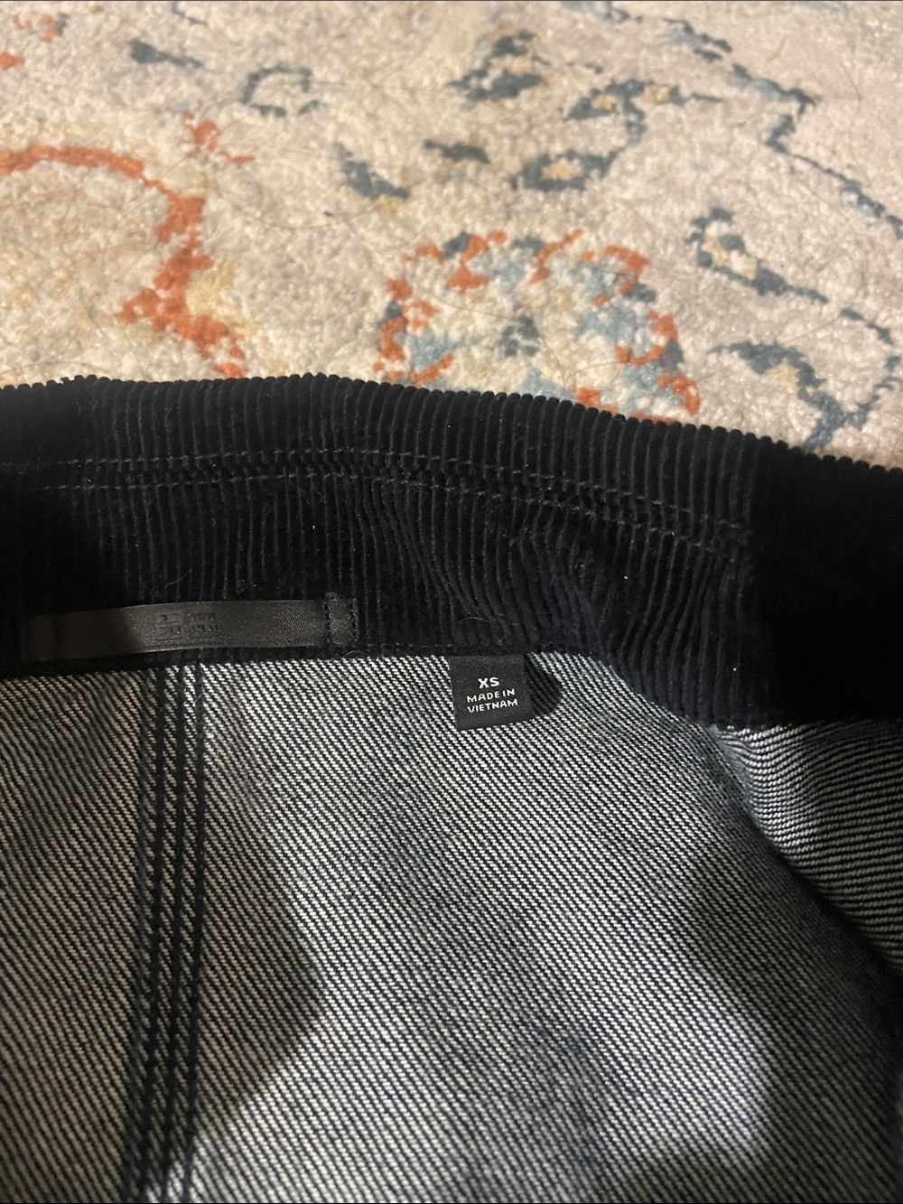 Uniqlo Zip-Up Short Jacket - Picture 5 of 5
